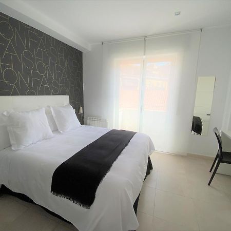 Hostal Somnis Suria Exteriér fotografie