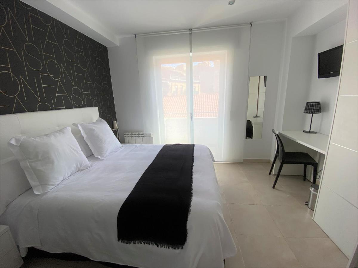 Hostal Somnis Suria Exteriér fotografie